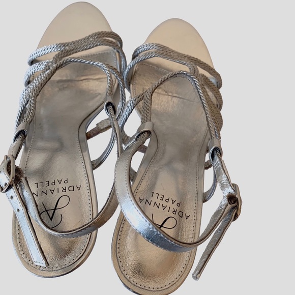 ADRIANNA PAPELL METALLIC SILVER OPEN TOE STRAP SANDALS - Picture 4 of 14